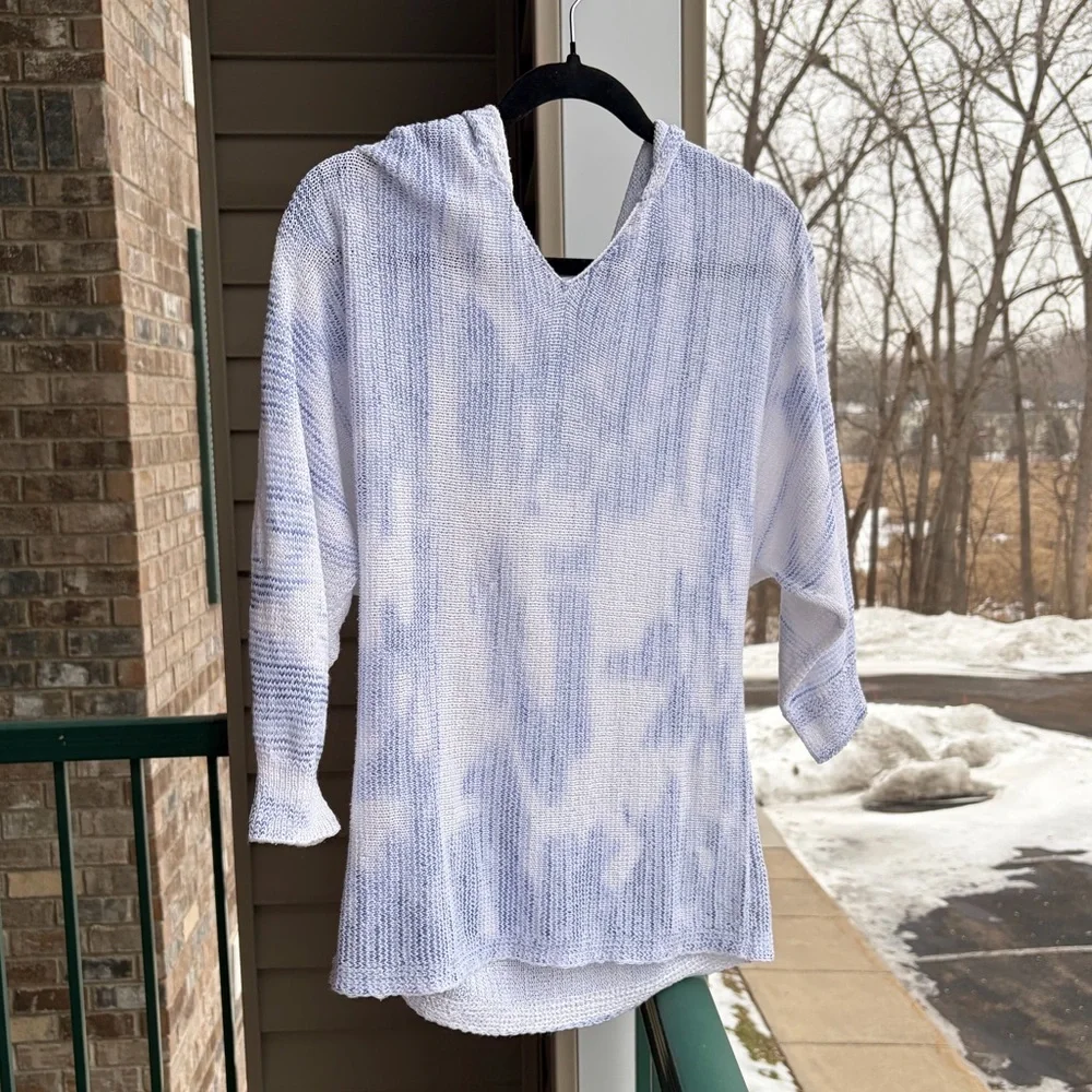 🆕 Sioni BlueWhite Open Knit Hoodie Sweater Size M Lightweight Sheer Pullover Top - Picture 3 of 13
